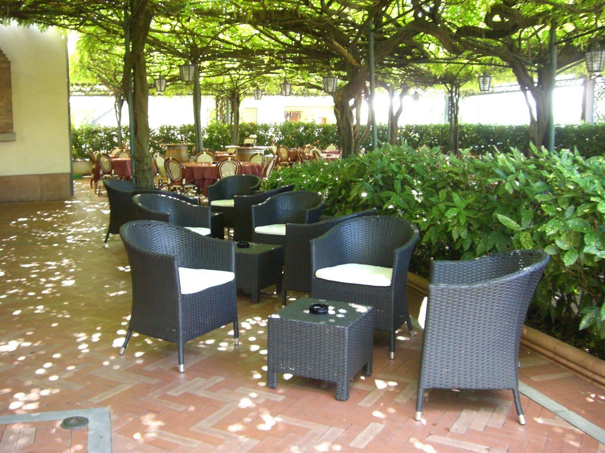 Albergo Ristorante Papa Peschiera del Garda Ngoại thất bức ảnh
